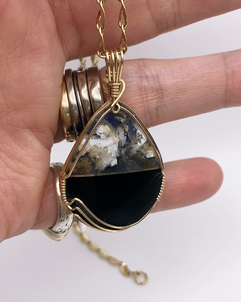 Agate & Onyx